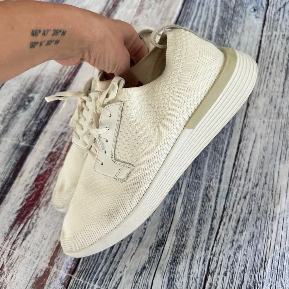 Wolf & Shepard Swift Knit Men's White Casual Sneakers